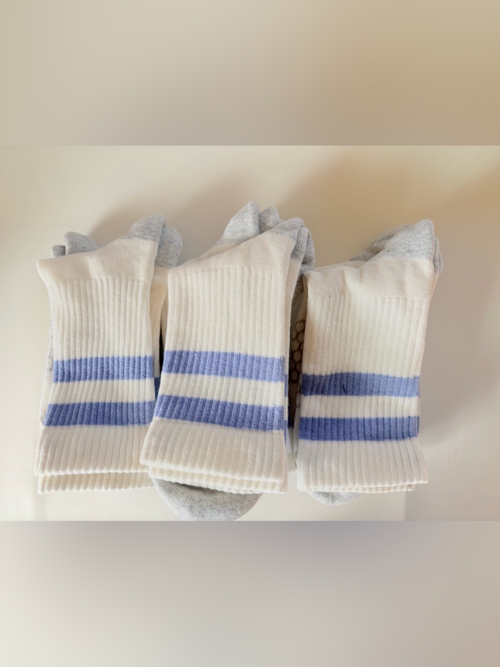 Bombas 7 Pack White Athletic Crew Socks with Light Blue Stripes